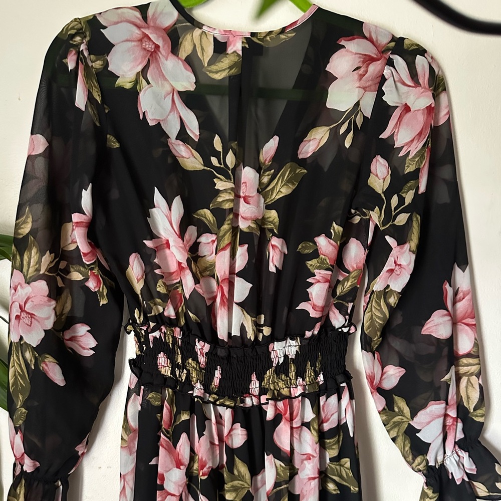 Black and Pink Long Sleeve V-Neck Sundress - Picture 9 of 15